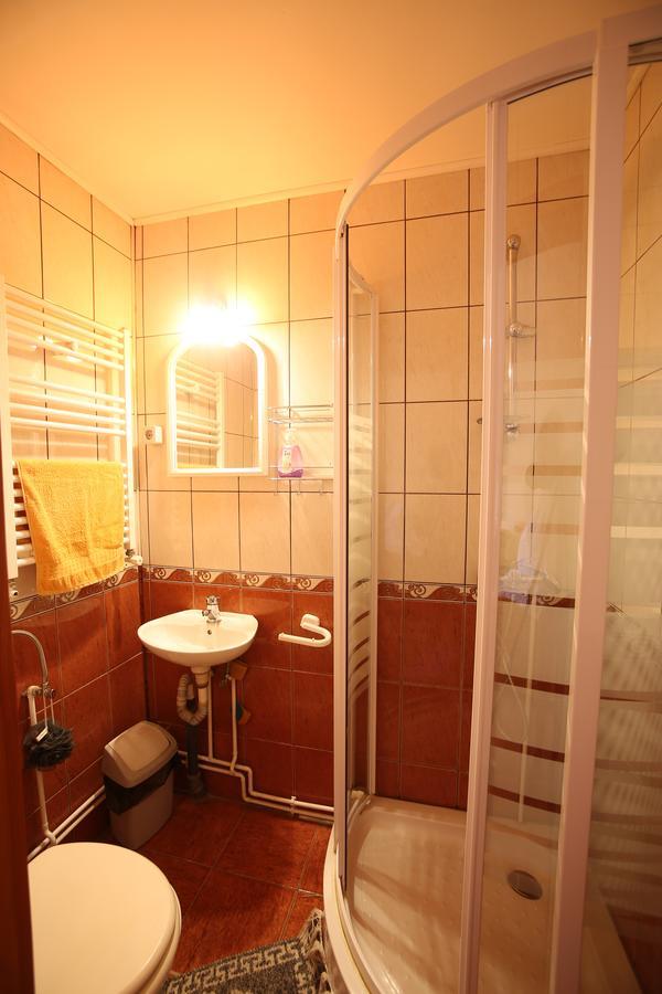 Pensiune Saroklak Sîncraiu Exterior foto